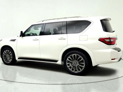 Used 2024 Nissan Armada Platinum w/ Captain's Chairs Package RWD image 7