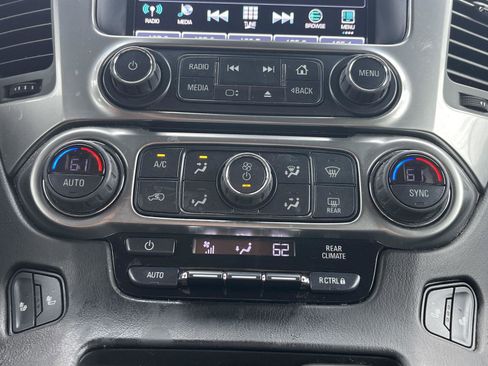 Used 2018 Chevrolet Tahoe LT image 17