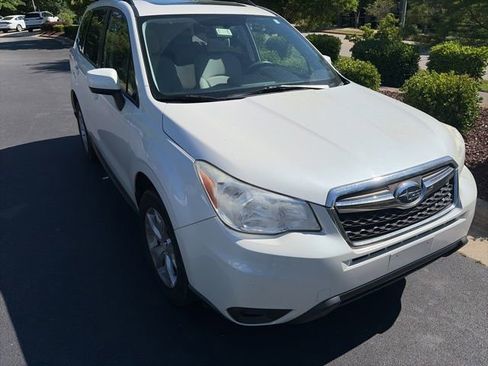 Used 2014 Subaru Forester 2.5i Premium w/ All-Weather Package AWD/4WD image 6