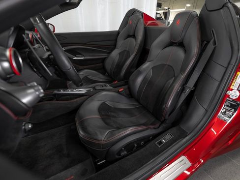 Certified 2022 Ferrari F8 Tributo image 13