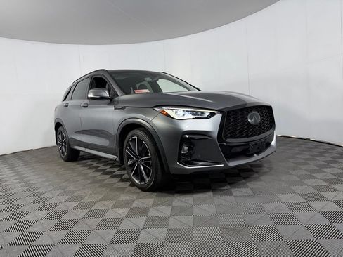 Used 2023 INFINITI QX50 Sport FWD image 3