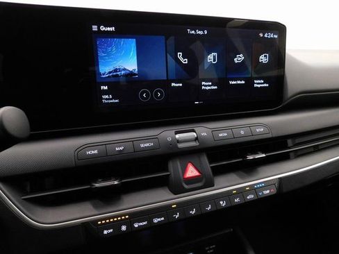 Used 2025 Kia K4 LXS image 48