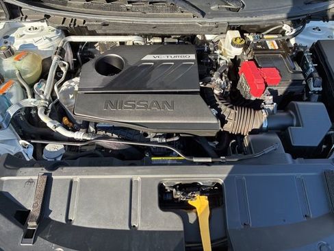 Used 2025 Nissan Rogue Platinum image 24