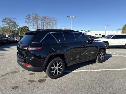 Used 2025 Jeep Grand Cherokee Limited w/ Trailer Tow Package image 3