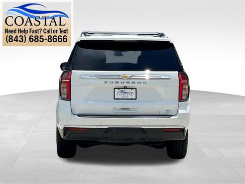 Used 2021 Chevrolet Suburban LT RWD image 13