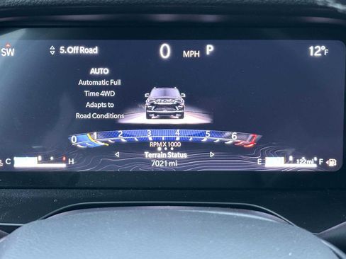 Used 2025 Jeep Grand Cherokee Limited w/ Luxury Tech Group II image 28