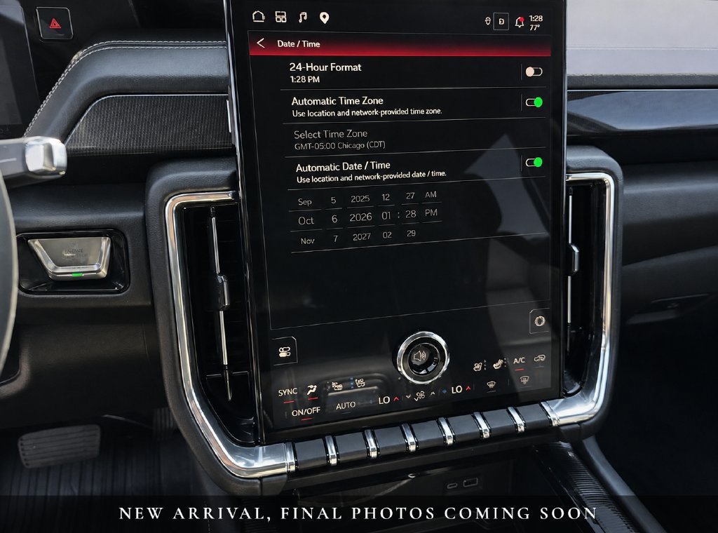 Used 2025 GMC Yukon Elevation w/ Elevation Premium Package AWD/4WD image 9