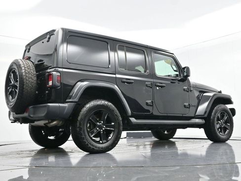Used 2022 Jeep Wrangler Unlimited Sahara image 50