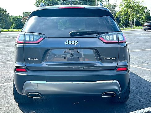 Used 2022 Jeep Cherokee Limited w/ Elite Package image 7