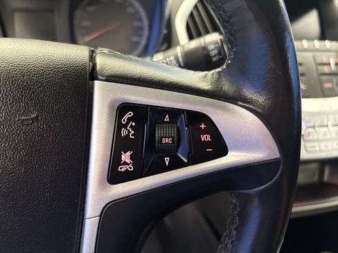 Used 2017 GMC Terrain SLT FWD image 16