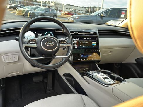 Used 2023 Hyundai Tucson Limited w/ Cargo Package image 16