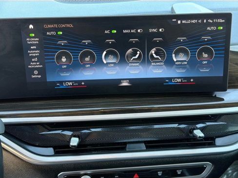 Used 2023 BMW X7 xDrive40i AWD/4WD image 35