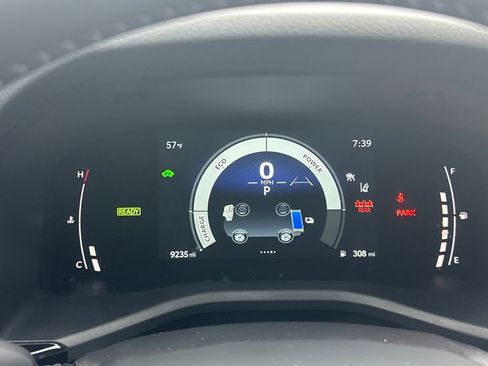 Used 2025 Toyota Camry SE image 22