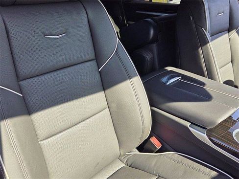 New 2026 Cadillac Escalade Luxury image 17