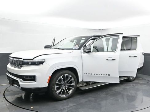 Used 2024 Jeep Grand Wagoneer L Series III image 59