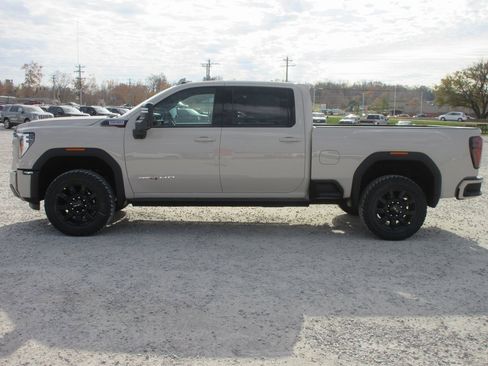 New 2026 GMC Sierra 2500 AT4 image 10