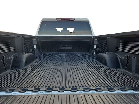 Used 2024 Chevrolet Silverado 2500 LT image 31