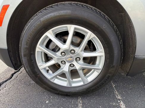 Used 2023 Chevrolet Equinox LT image 29