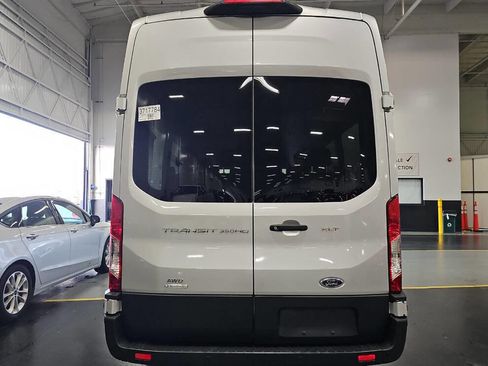Used 2022 Ford Transit 350 XLT image 3