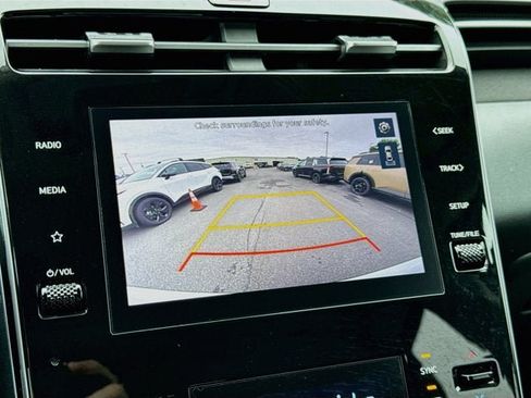 Used 2023 Hyundai Tucson SEL w/ Convenience Package AWD/4WD image 13