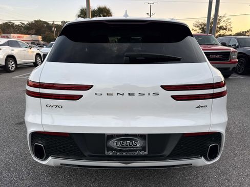 Used 2025 Genesis GV70 2.5T w/ Select Package image 4