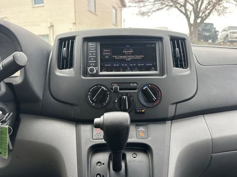Used 2020 Nissan NV200 S image 16