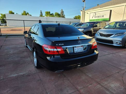 Used 2013 Mercedes-Benz E 350 Sedan image 3