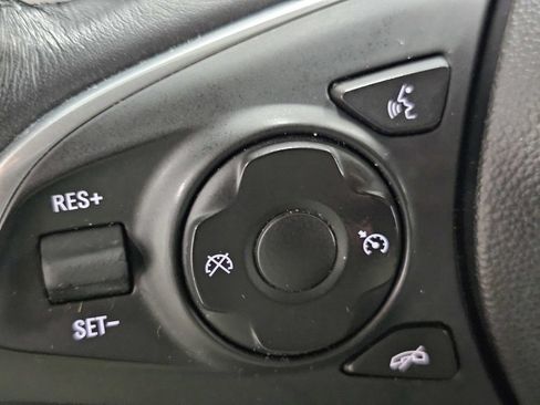 Used 2019 Buick Enclave Essence w/ LPO, Touring Package FWD image 33