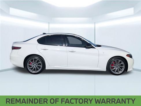 Used 2024 Alfa Romeo Giulia Ti AWD/4WD image 7