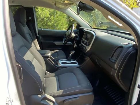 Used 2022 Chevrolet Colorado LT w/ Fleet Safety Package image 31