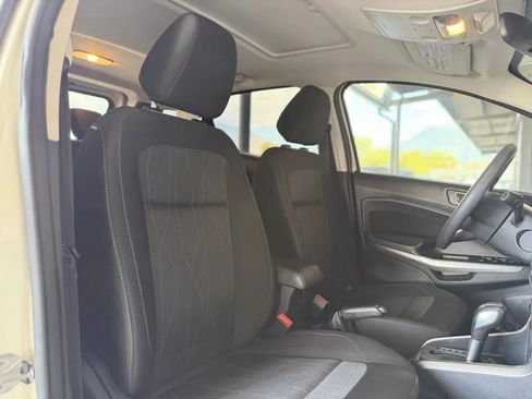 Used 2021 Ford EcoSport SE w/ SE Convenience Package image 19