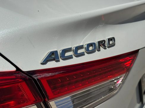 Used 2019 Honda Accord LX image 40