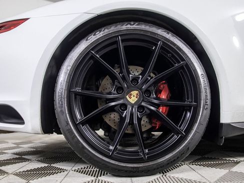 Used 2018 Porsche 911 Carrera 4S AWD/4WD image 37