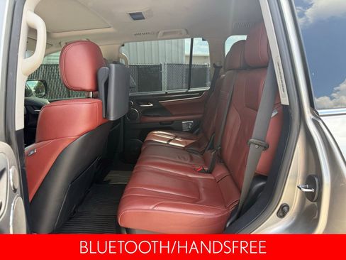 Used 2018 Lexus LX 570 4WD w/ Luxury Package image 12