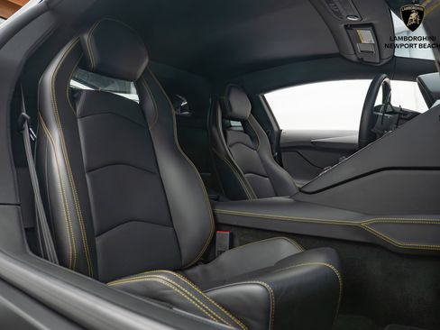 Used 2014 Lamborghini Aventador LP 700-4 image 27