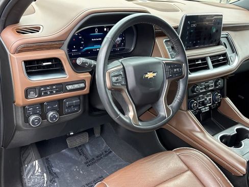 Used 2023 Chevrolet Suburban High Country AWD/4WD image 10