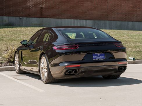 Used 2020 Porsche Panamera 4 AWD/4WD image 5