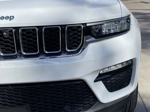 Used 2022 Jeep Grand Cherokee Limited 4xe w/ Luxury Tech Group II image 7