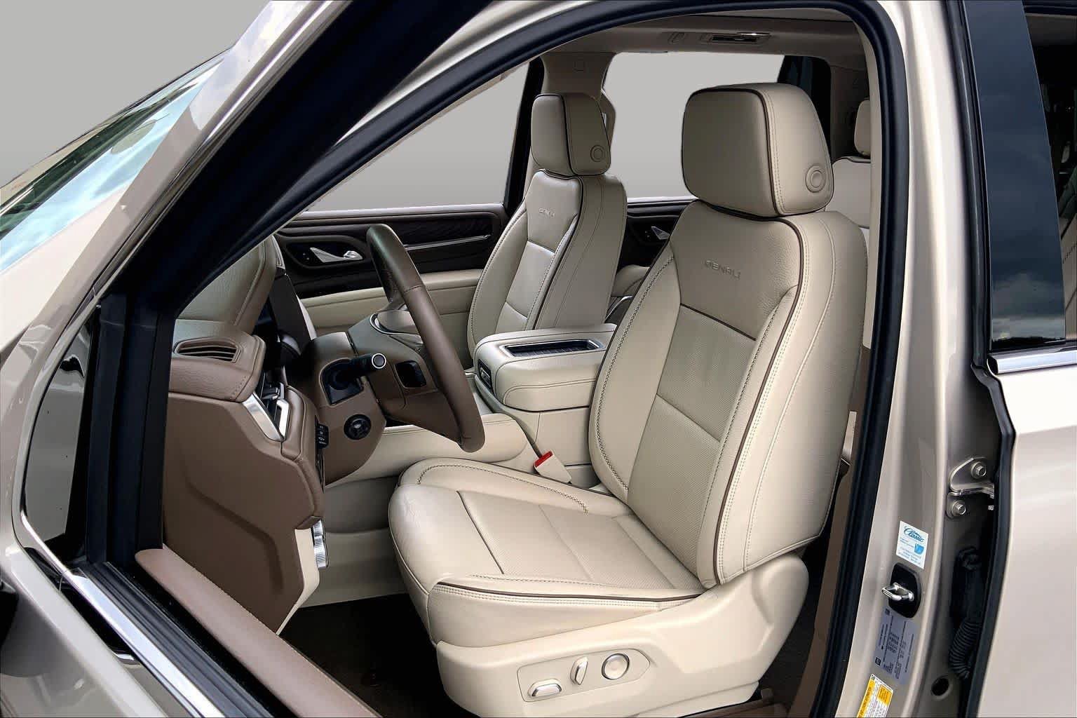 Used 2024 GMC Yukon Denali RWD image 8