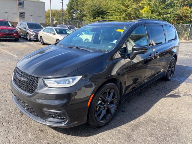 Used 2026 Chrysler Pacifica Limited w/ S Appearance Package FWD image 1