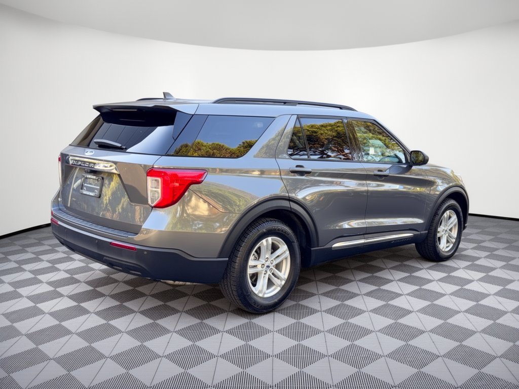 Used 2022 Ford Explorer XLT RWD image 9