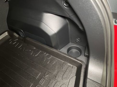 Used 2025 Subaru Crosstrek 2.0i Premium image 54