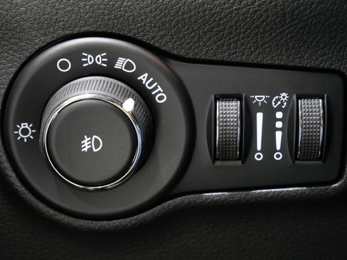 New 2026 Jeep Compass Latitude AWD/4WD image 14