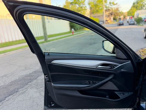 Used 2019 BMW M550i xDrive AWD/4WD image 16