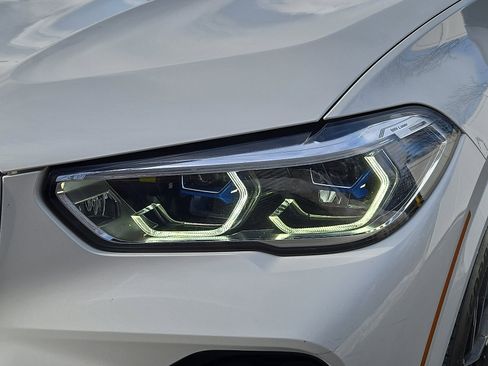 Certified 2022 BMW X5 xDrive40i w/ M Sport Package image 9