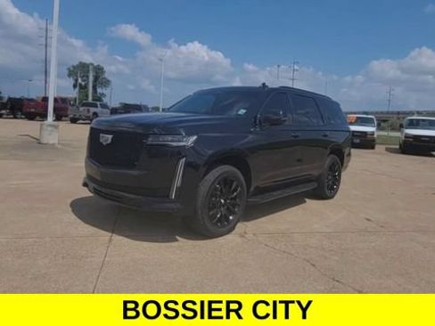 Certified 2023 Cadillac Escalade Premium Luxury w/ LPO, Radiant Package RWD image 4