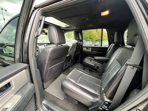 Used 2017 Ford Expedition Limited w/ Equipment Group 301A AWD/4WD image 10