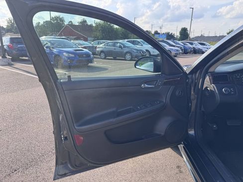 Used 2015 Chevrolet Impala LT w/ LT Sunroof Package FWD image 11