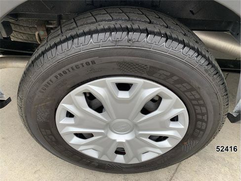 Used 2023 Ford Transit 350 XLT image 20