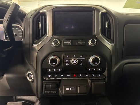 Used 2022 GMC Sierra 2500 Denali w/ Denali Ultimate Package image 23